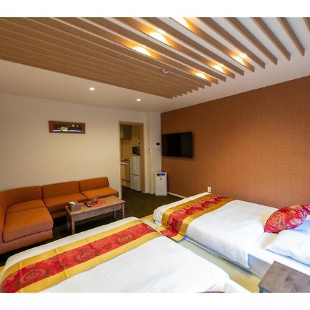 Grand Base Hiroshima Ekimae公寓式酒店 外观 照片
